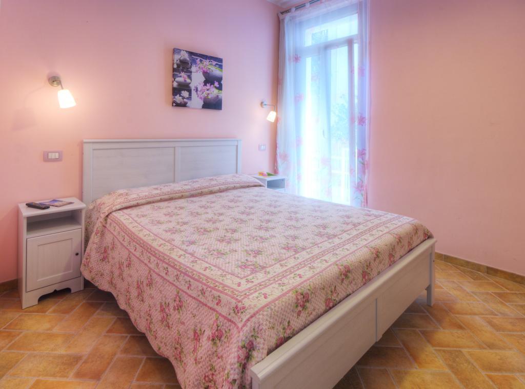 Locanda Del Picchio Loreto Phòng bức ảnh